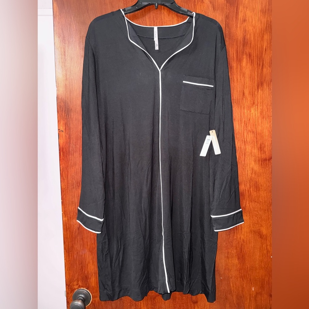 New Soma Cool Nights Black Long Pajama Shirt with White Piping